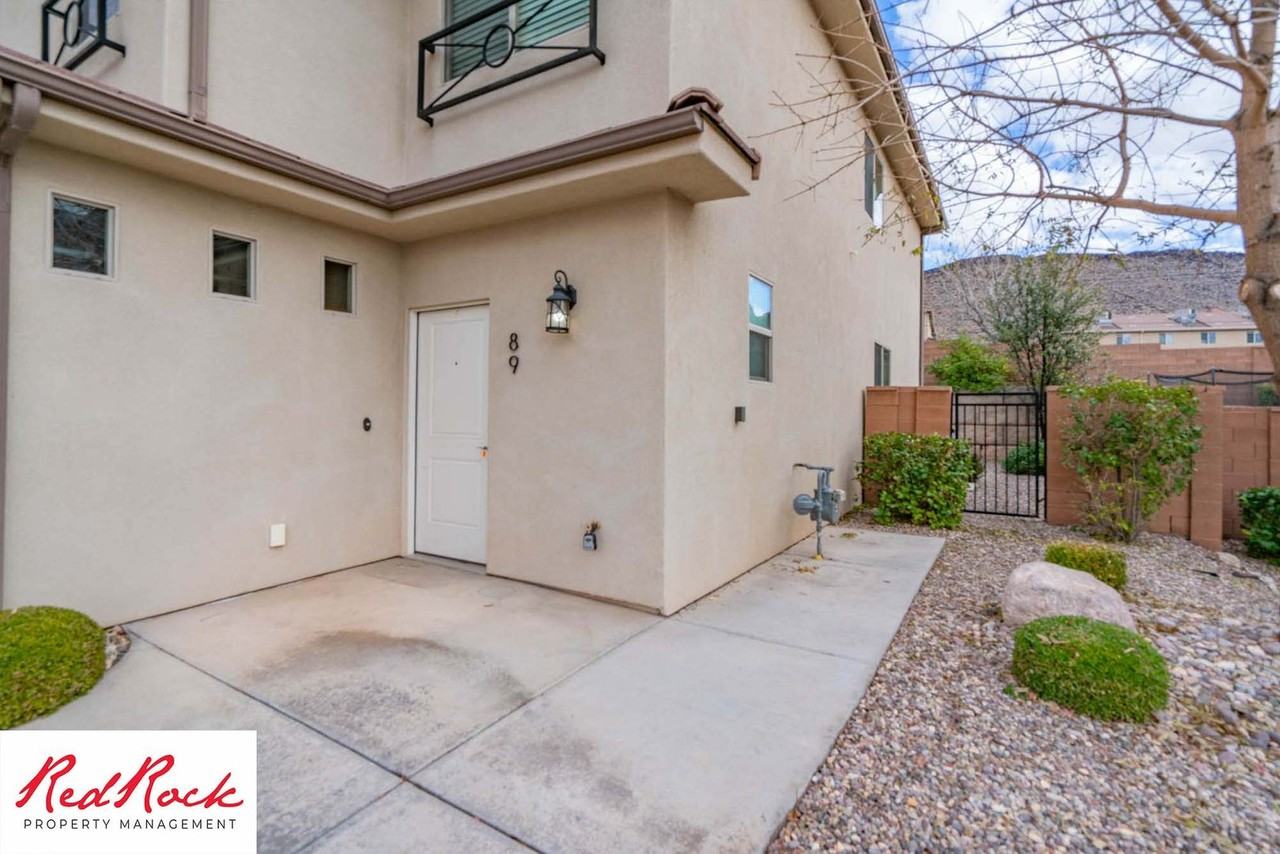 93 Clinton Cir - Photo 6 of 50