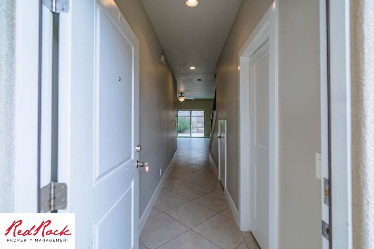 93 Clinton Cir - Photo 7 of 50