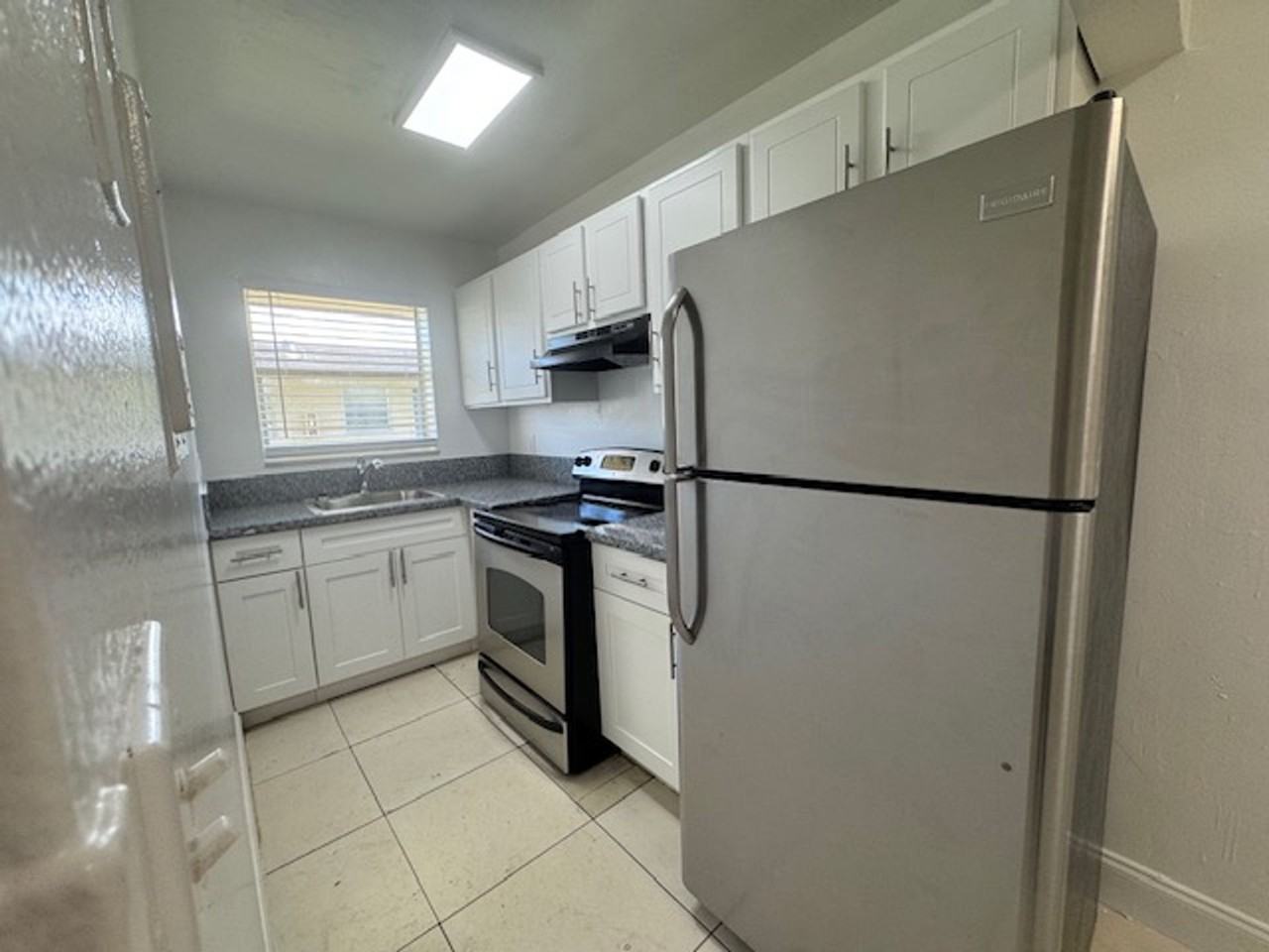 6031 Polk St Hollywood, FL 33024 - Photo 3 of 7