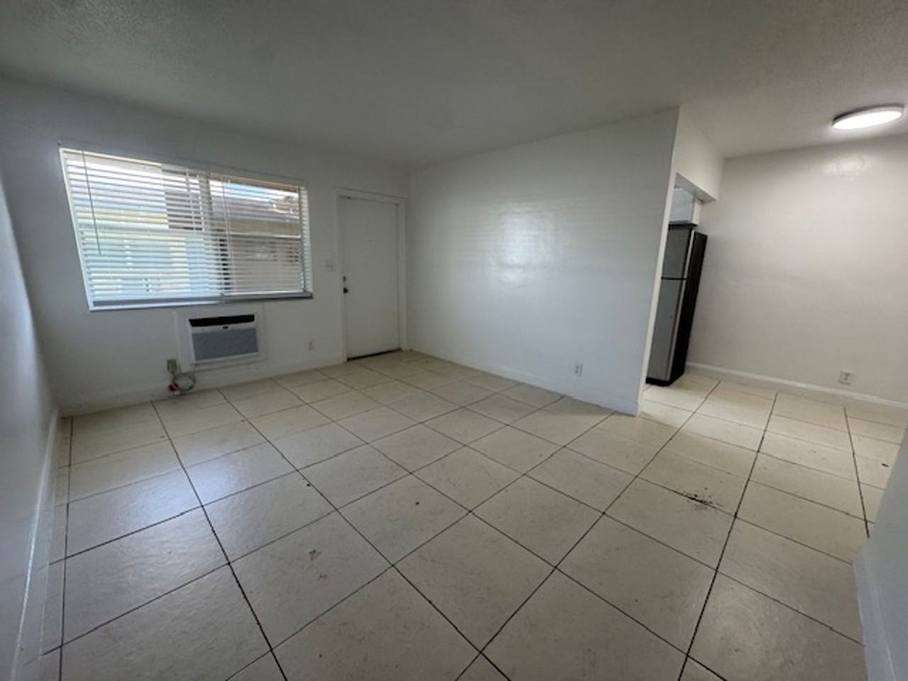 6031 Polk St Hollywood, FL 33024 - Photo 6 of 7