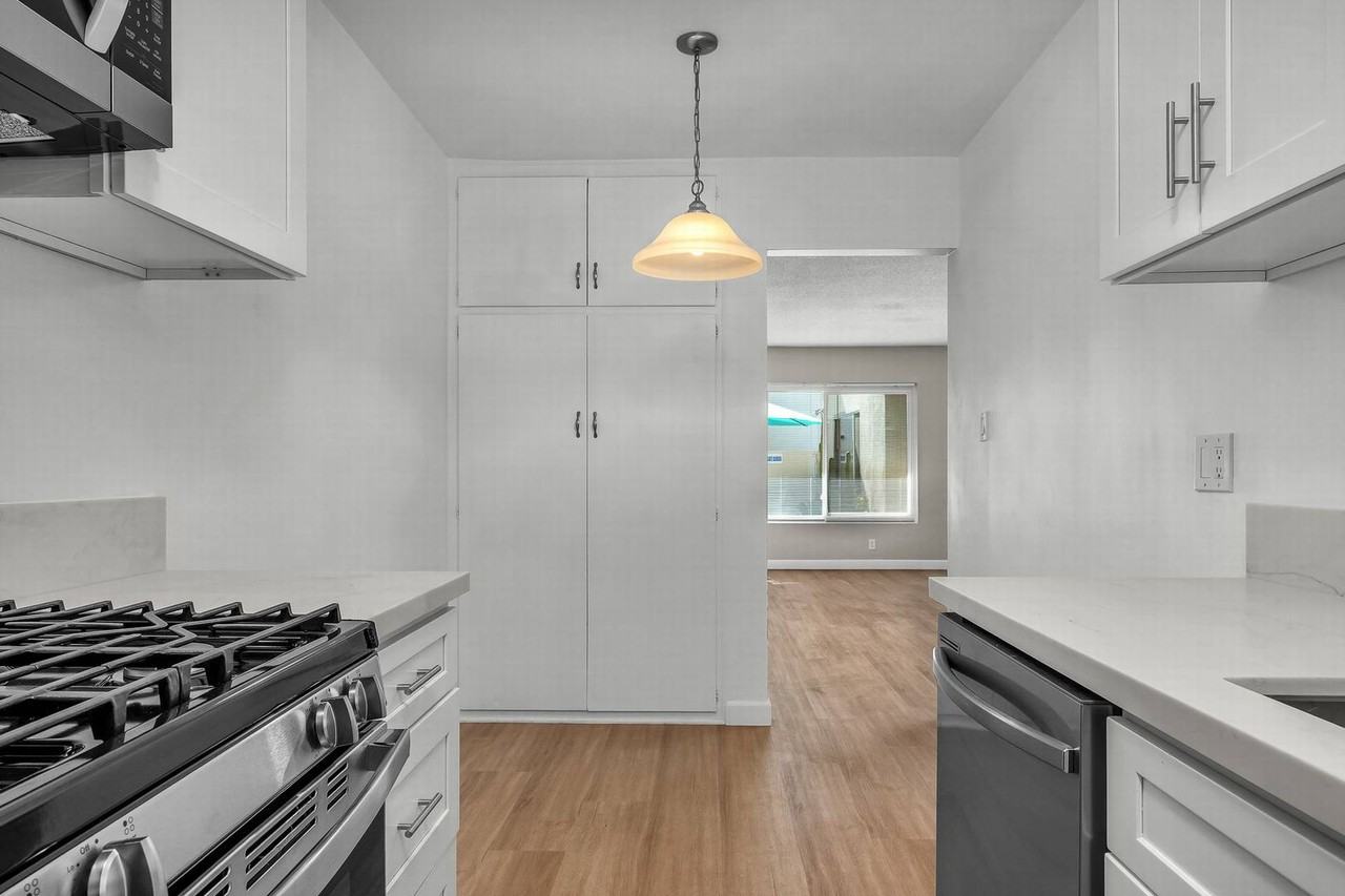 5917 Chula Vista Way #6 - Photo 6 of 11