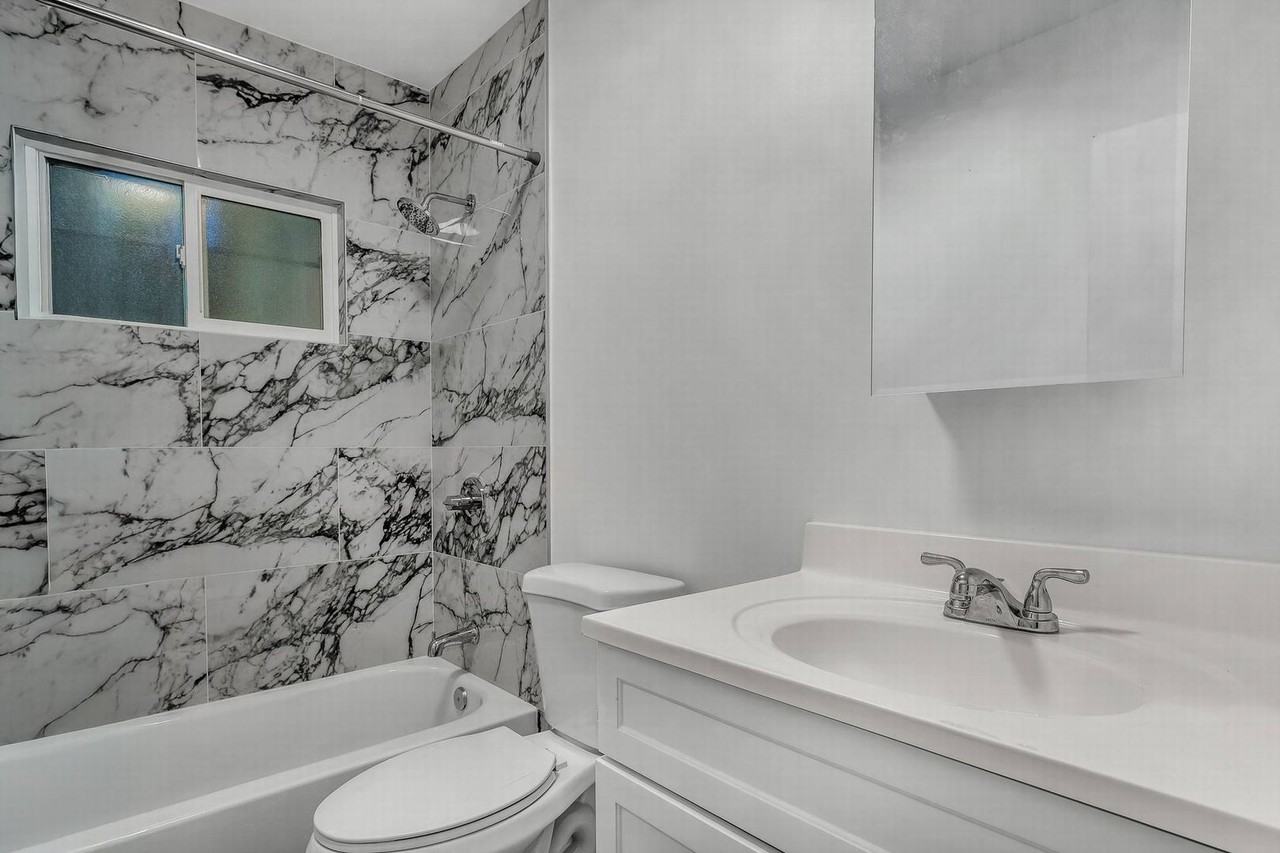 5917 Chula Vista Way #6 - Photo 7 of 11