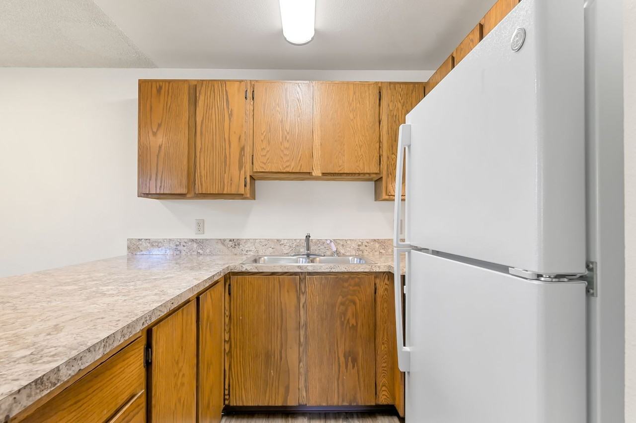 Bell-View Apartments - Photo 5 of 33