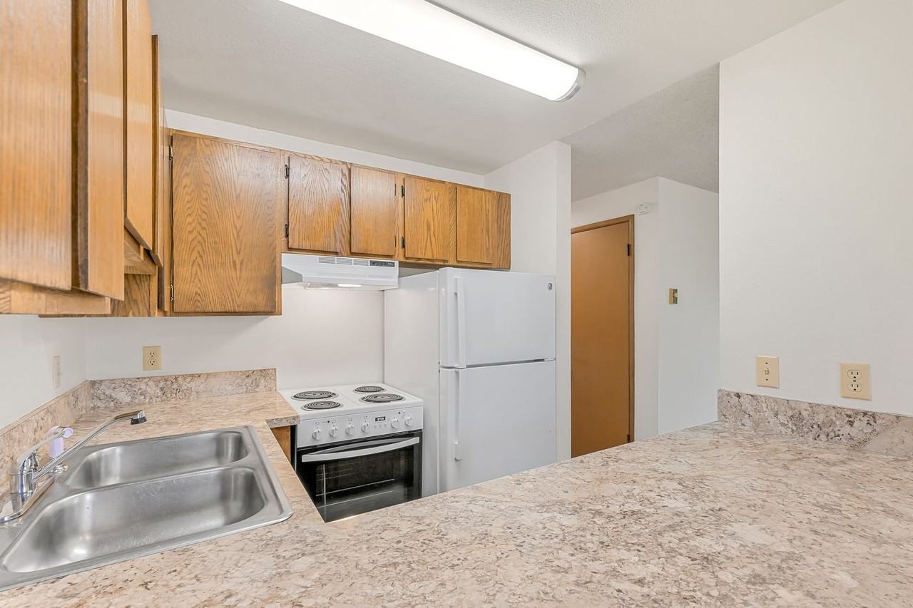 Bell-View Apartments - Photo 4 of 32
