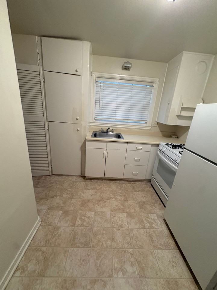 1712 F St #3 Downstairs 1bed/1bath - Photo 6 of 11