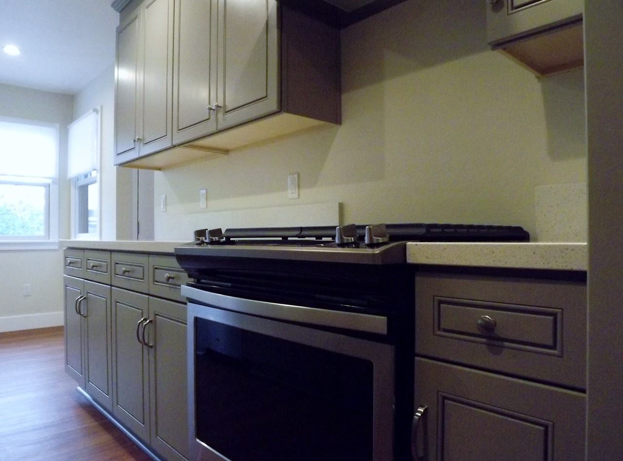 722 7th St - Photo 3 of 3