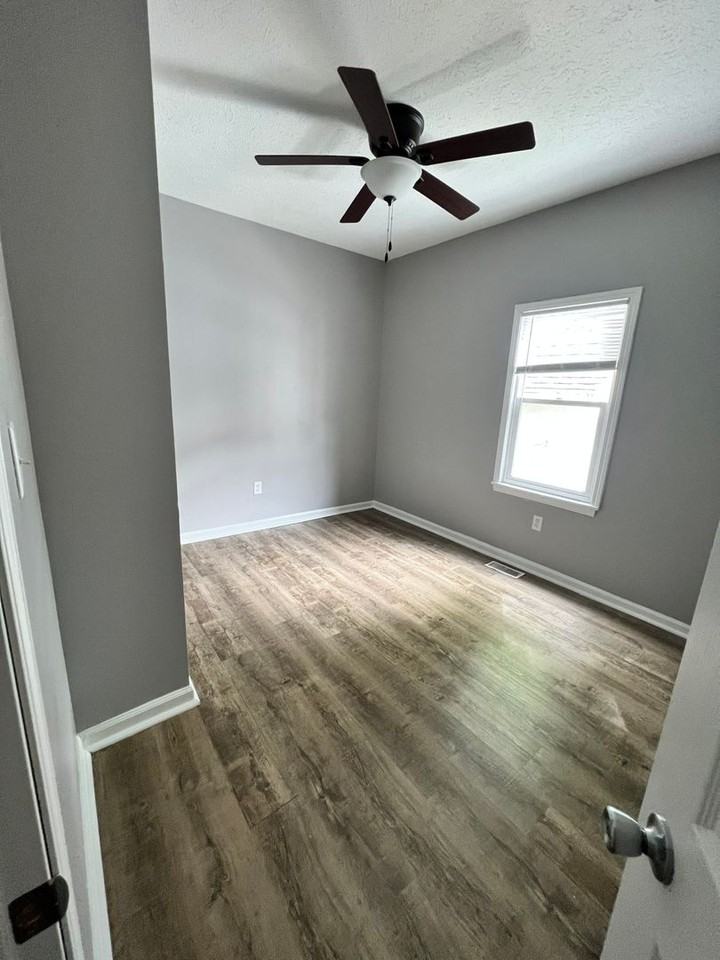 1617 Ferry - Photo 6 of 19
