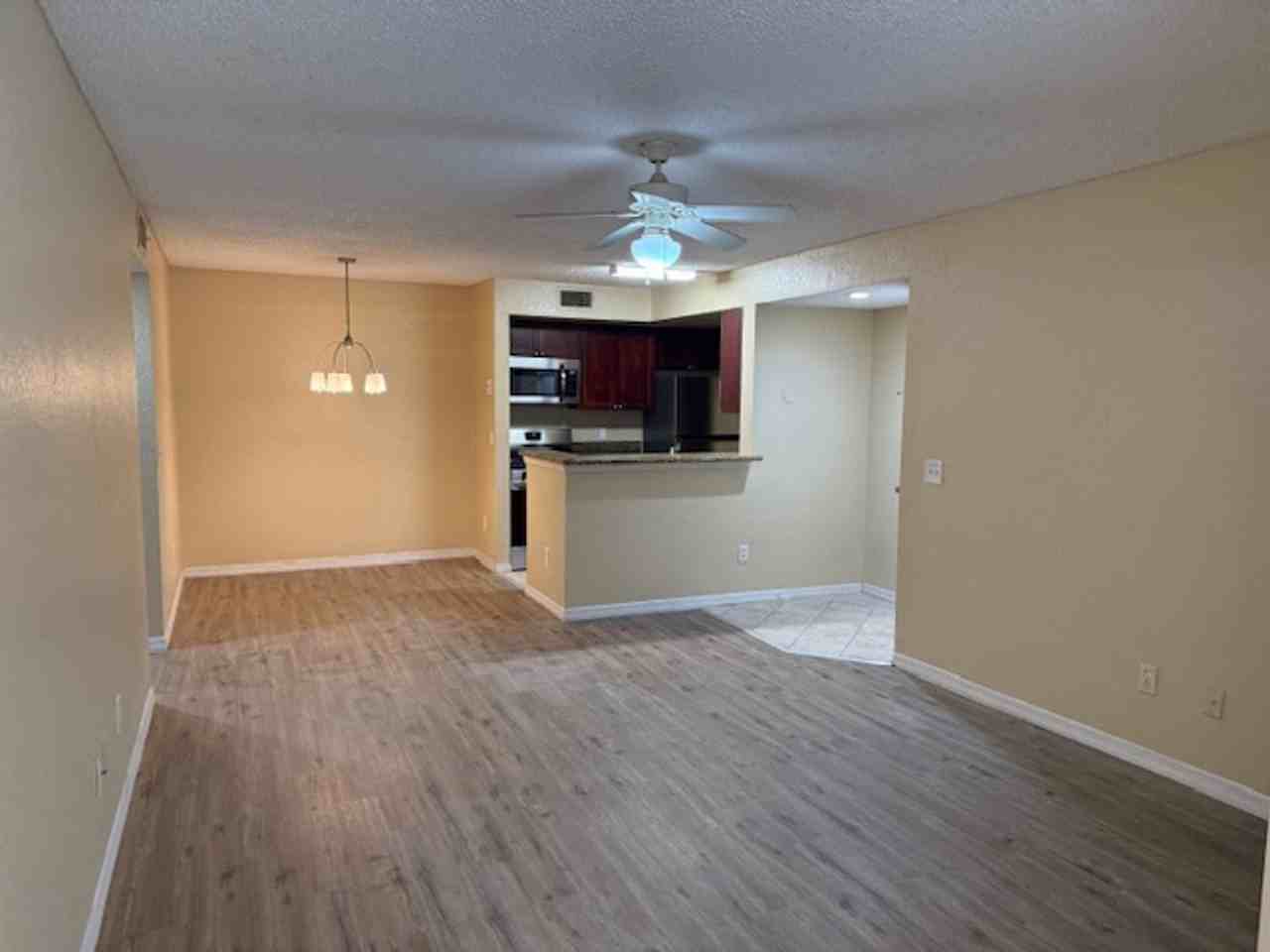 5124 Conroy Rd - Photo 2 of 38