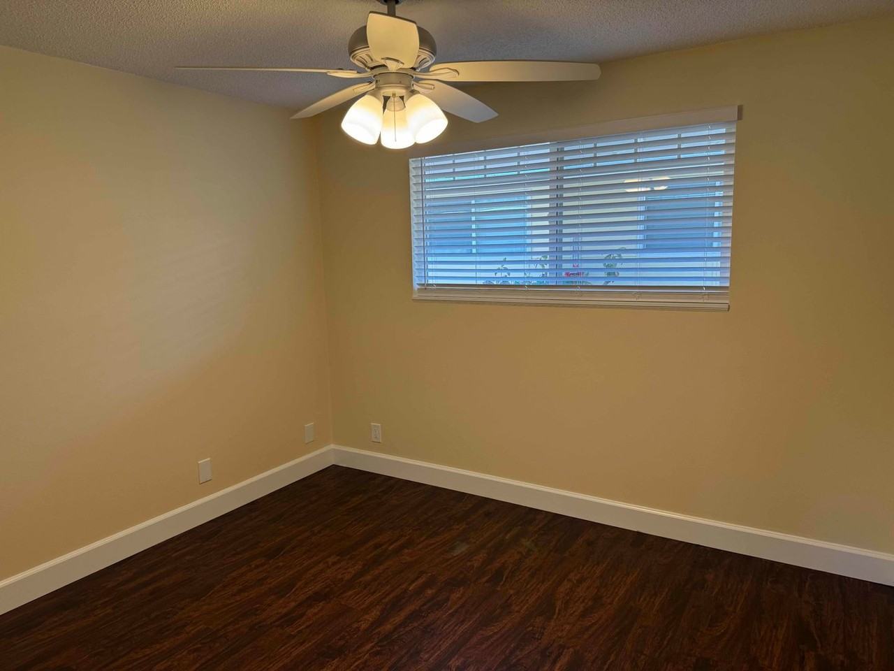 920 Klaskanine Ave - Photo 7 of 11