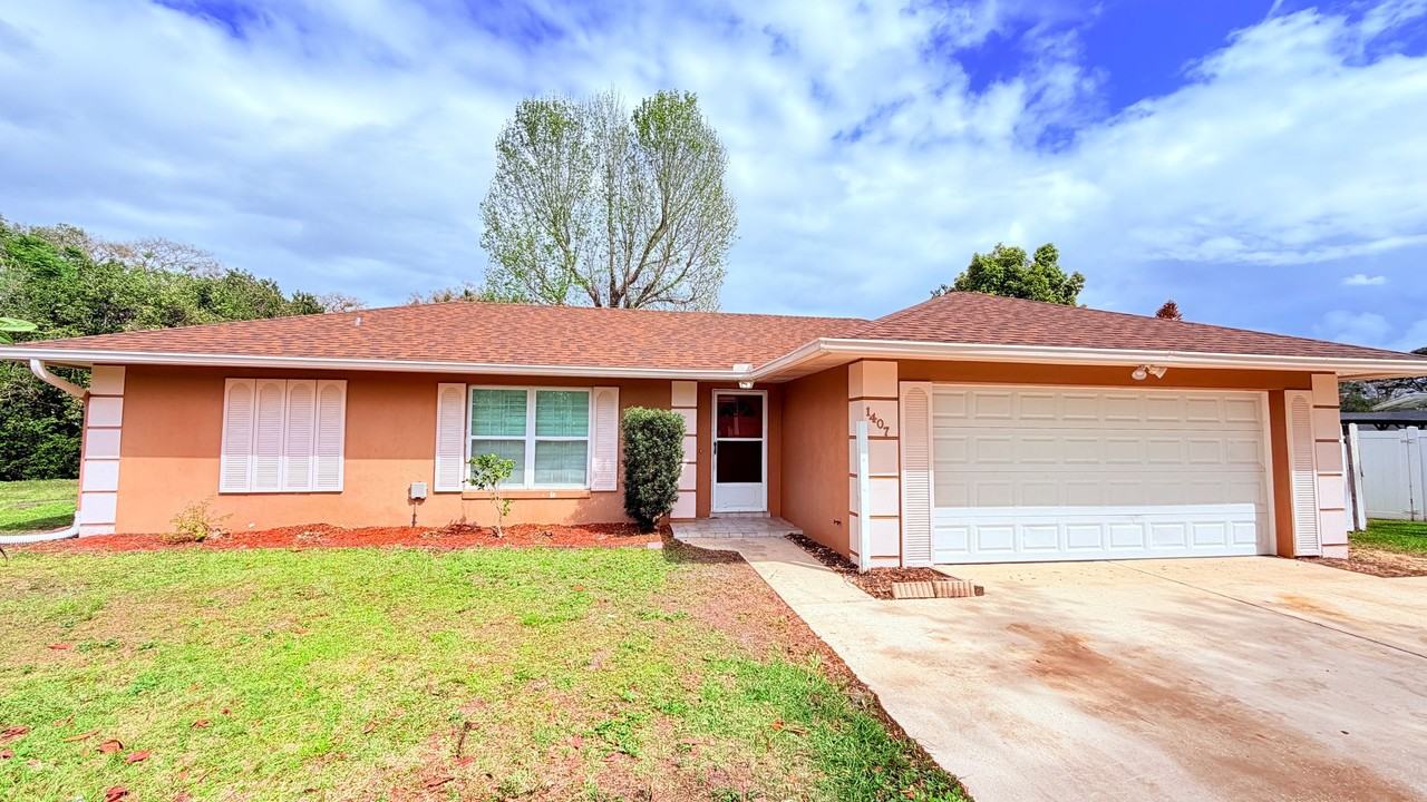 1407 Prestwick Ct - Photo 2 of 36