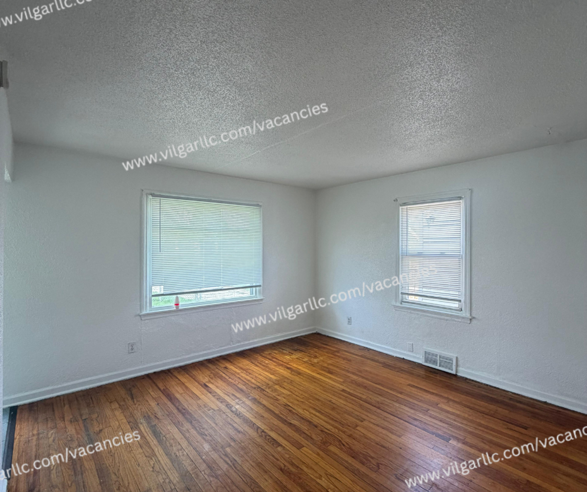 2315 Buchanan St - Photo 4 of 16