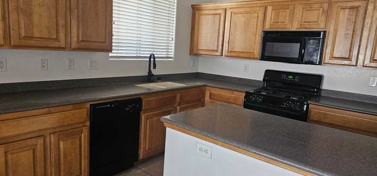 5086 Golden Antelope Way - Photo 4 of 12