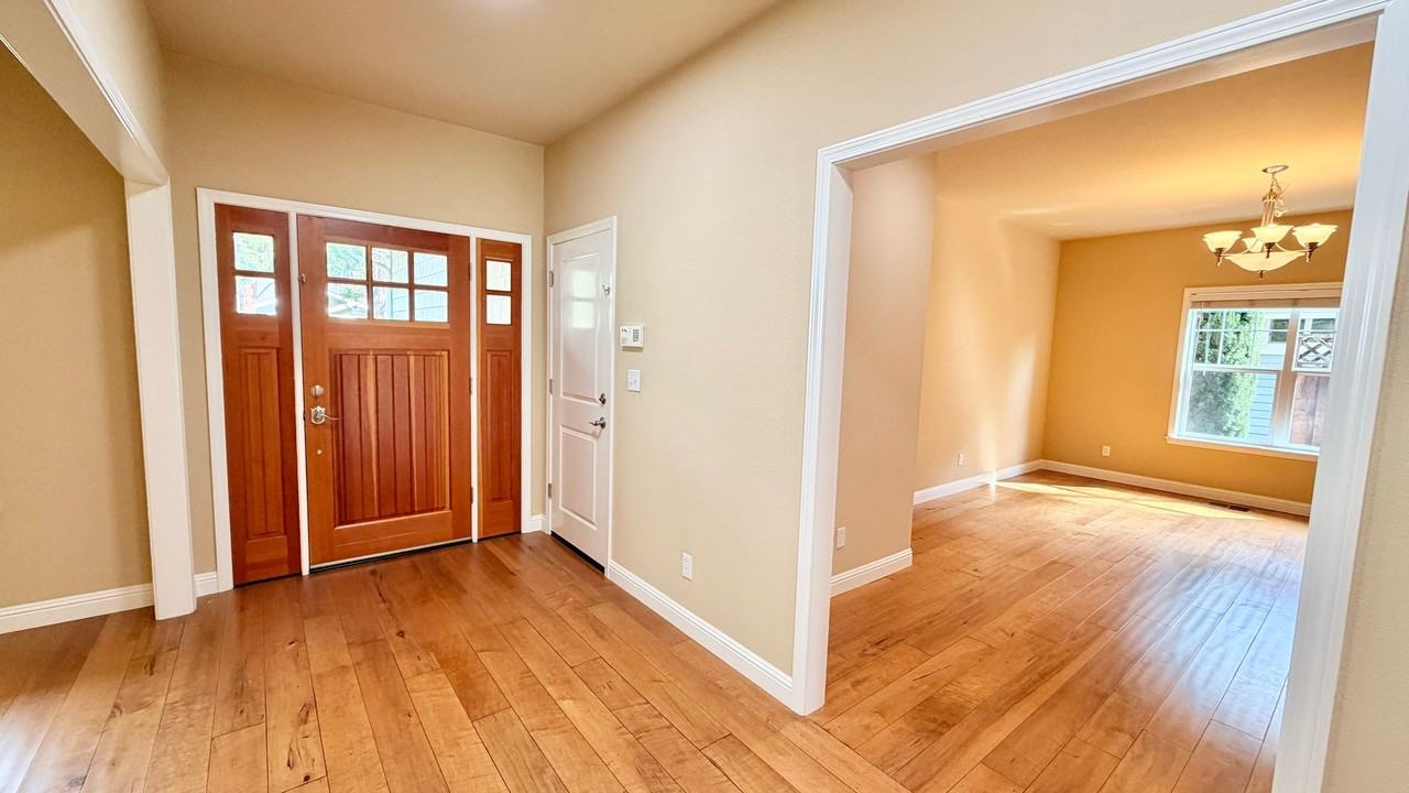 454 Mountain View Ave - Photo 6 of 35