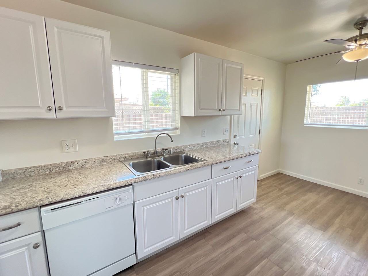 515 Cherokee Dr - Photo 6 of 18