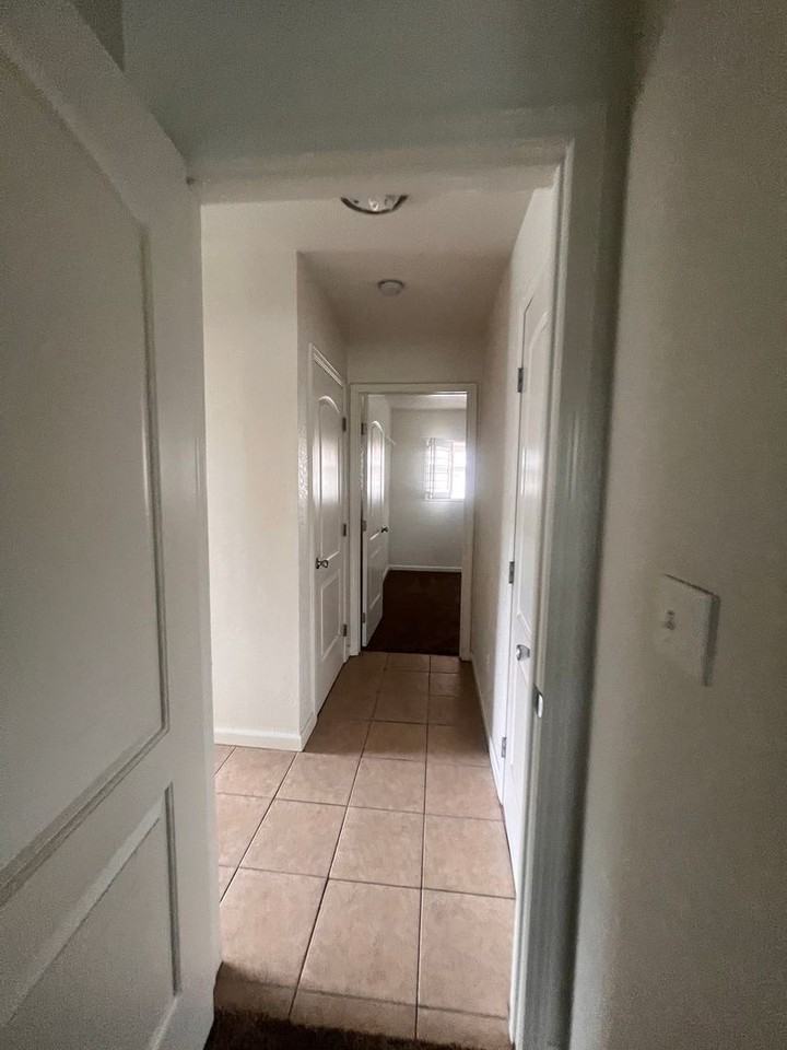 2700 Macdougal St #12 - Photo 6 of 12