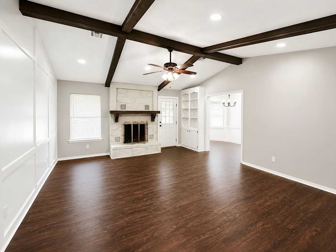 11524 S Franklin Ave - Photo 3 of 21