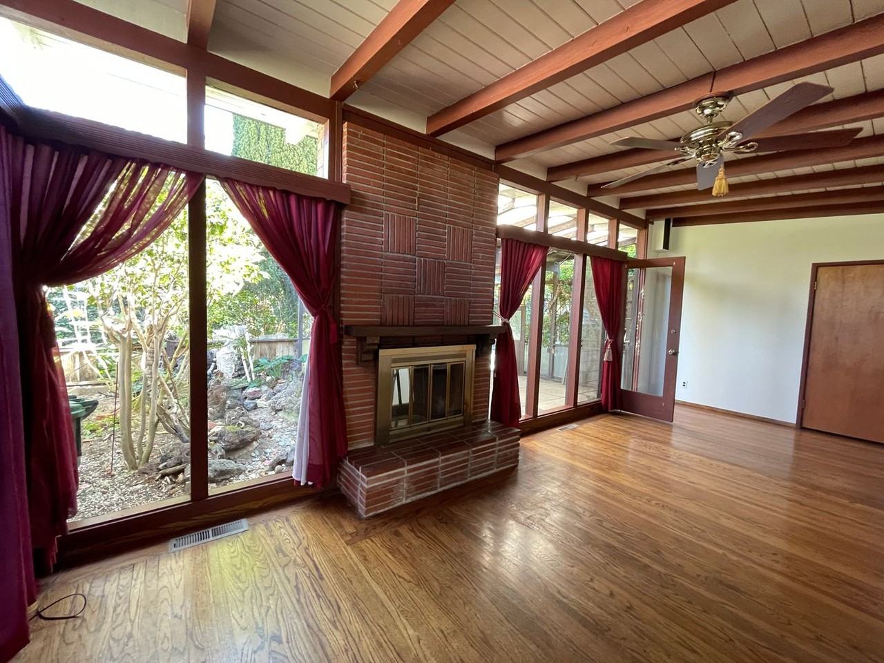 6 Villa Pl - Photo 5 of 21