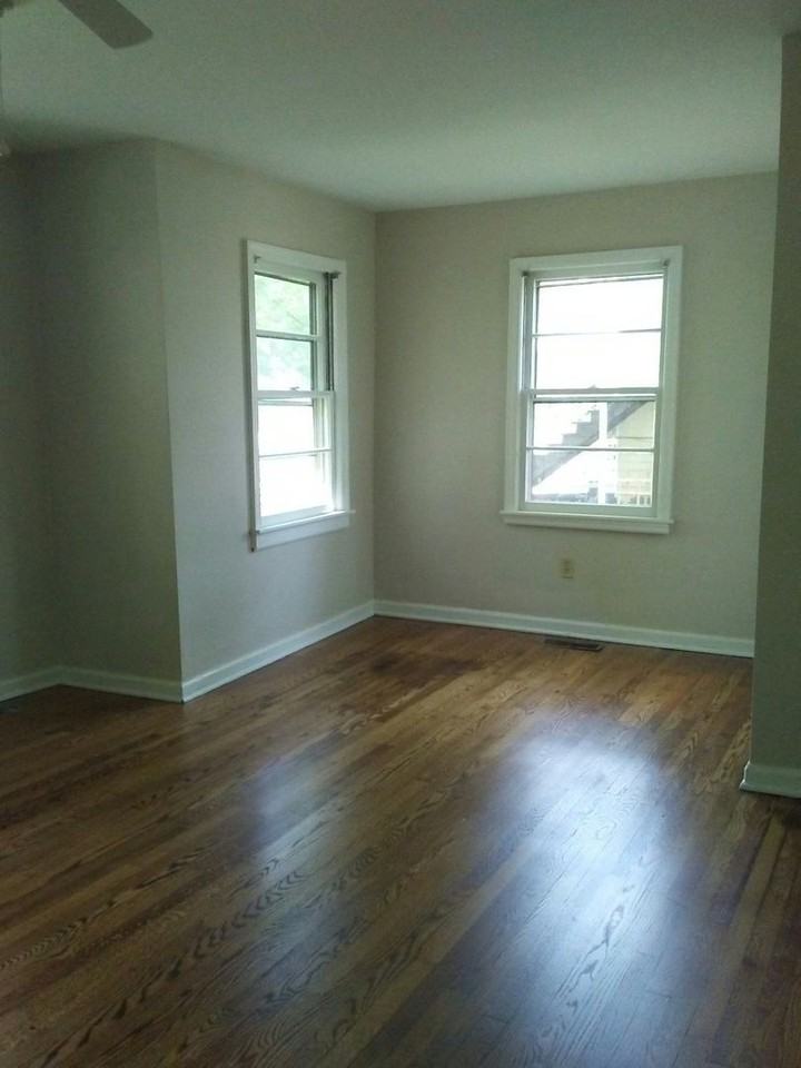 114 Houston St - Photo 7 of 11