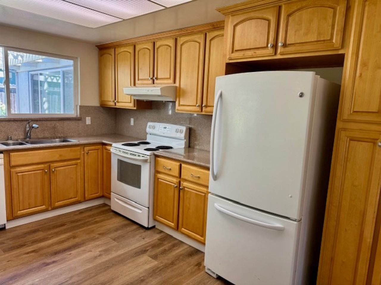 3267 El Suyo Dr - Photo 6 of 23