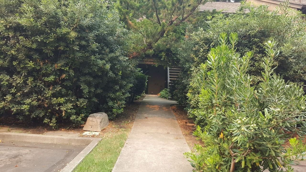 30 Arbor Ct - Photo 2 of 18