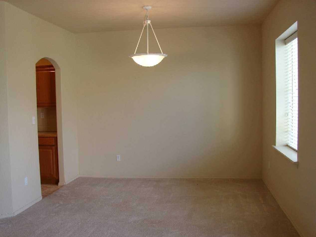 9904 Mia Ln - Photo 6 of 16