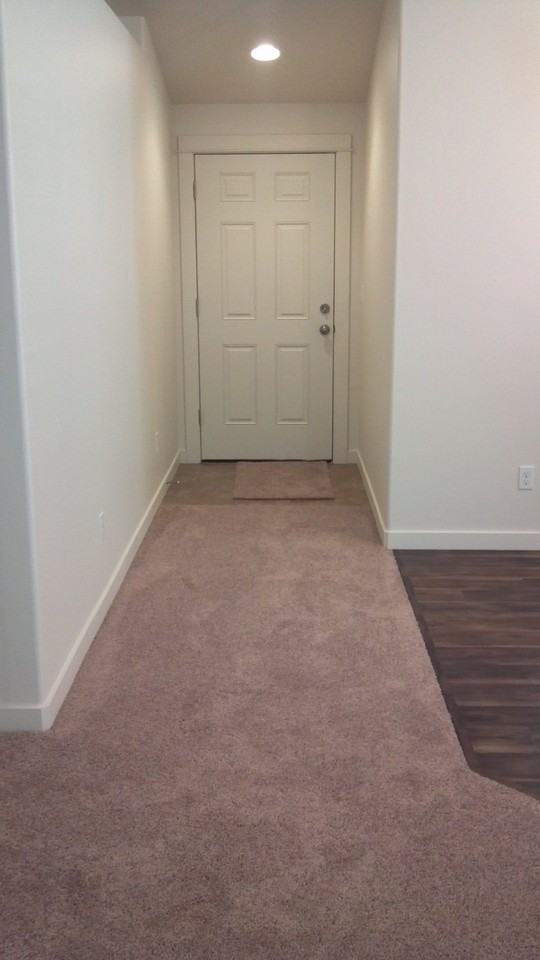 748 N Williams St - Photo 2 of 19