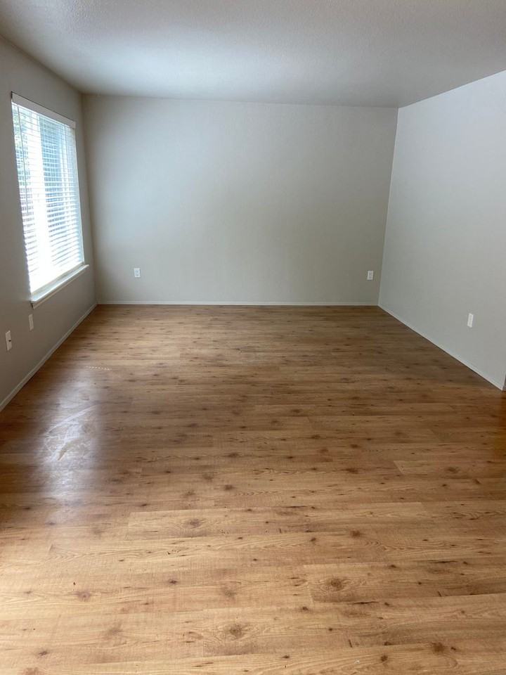 6103 Carmel Ln Se - Photo 7 of 25