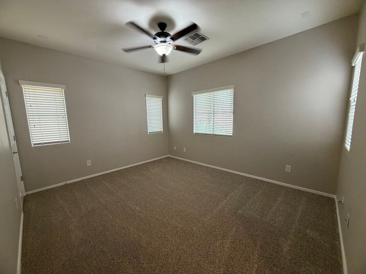 14228 W Country Gables Dr - Photo 4 of 50