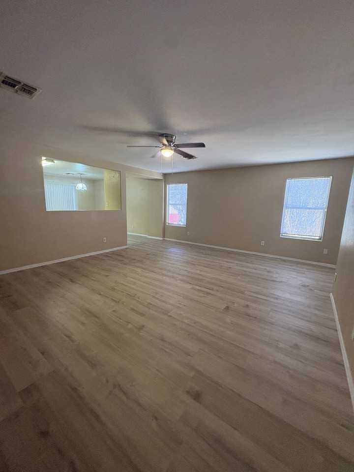 12478 N Pablo St - Photo 6 of 30