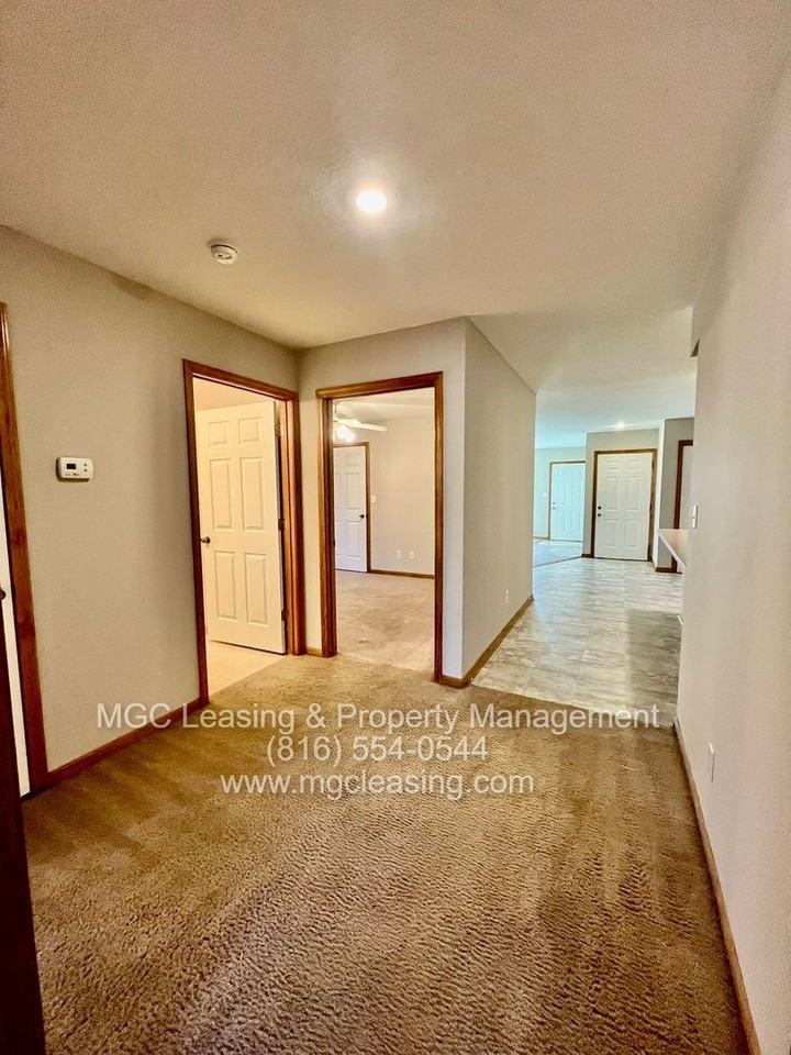 622 Willow Ln #B - Photo 6 of 22