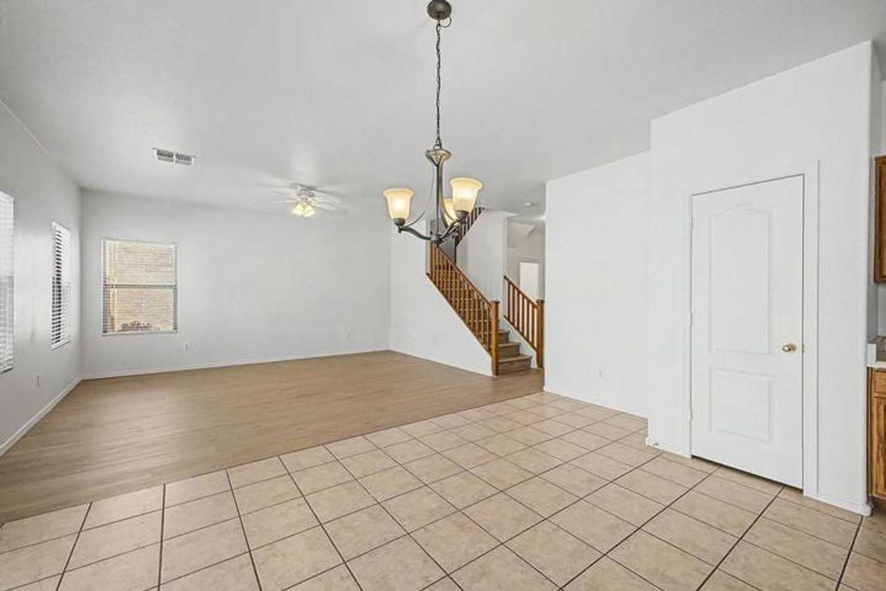 9464 W Sheridan St - Photo 3 of 14