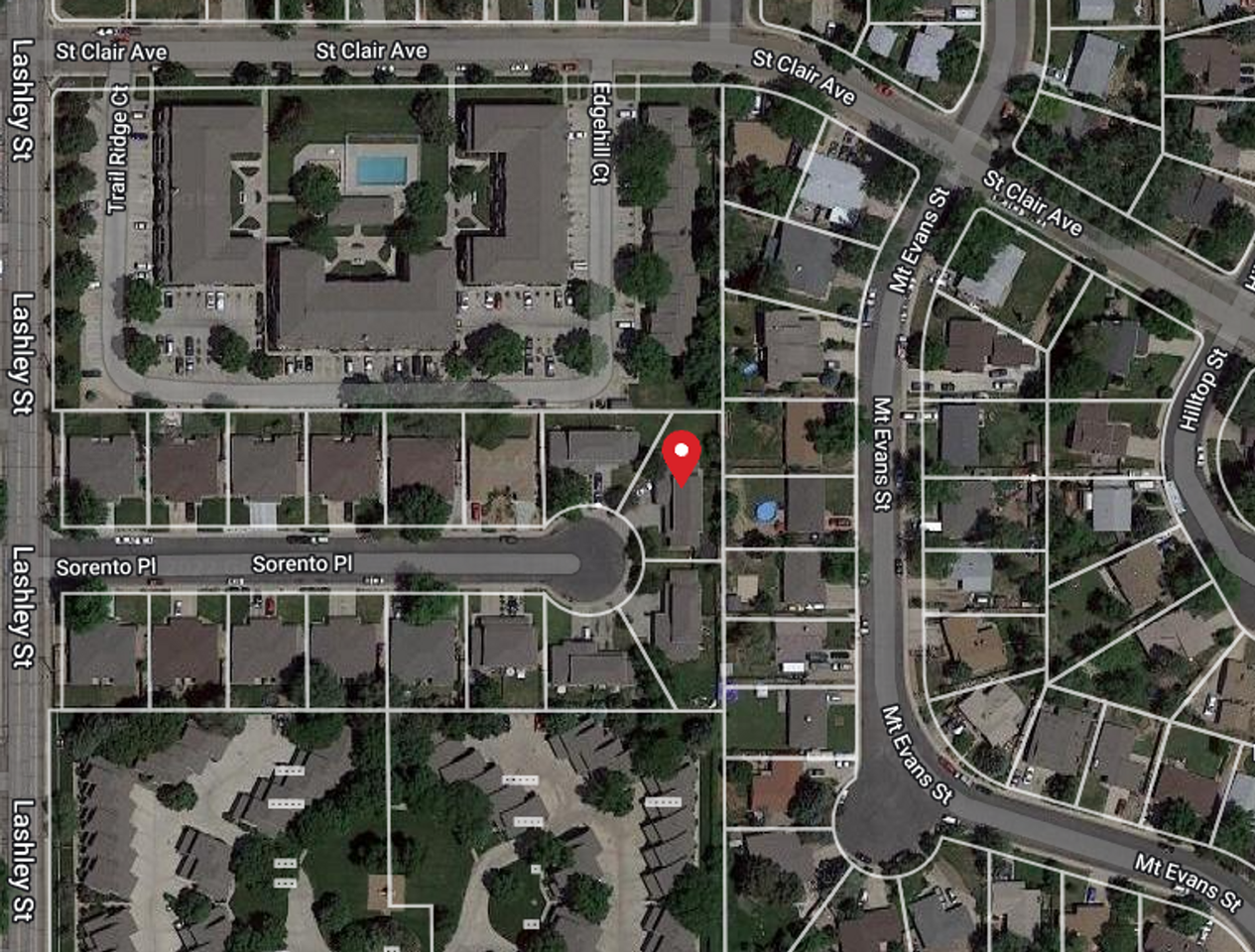 Duplex with 5 Bedroom & 4 Baths - Photo 2 of 2