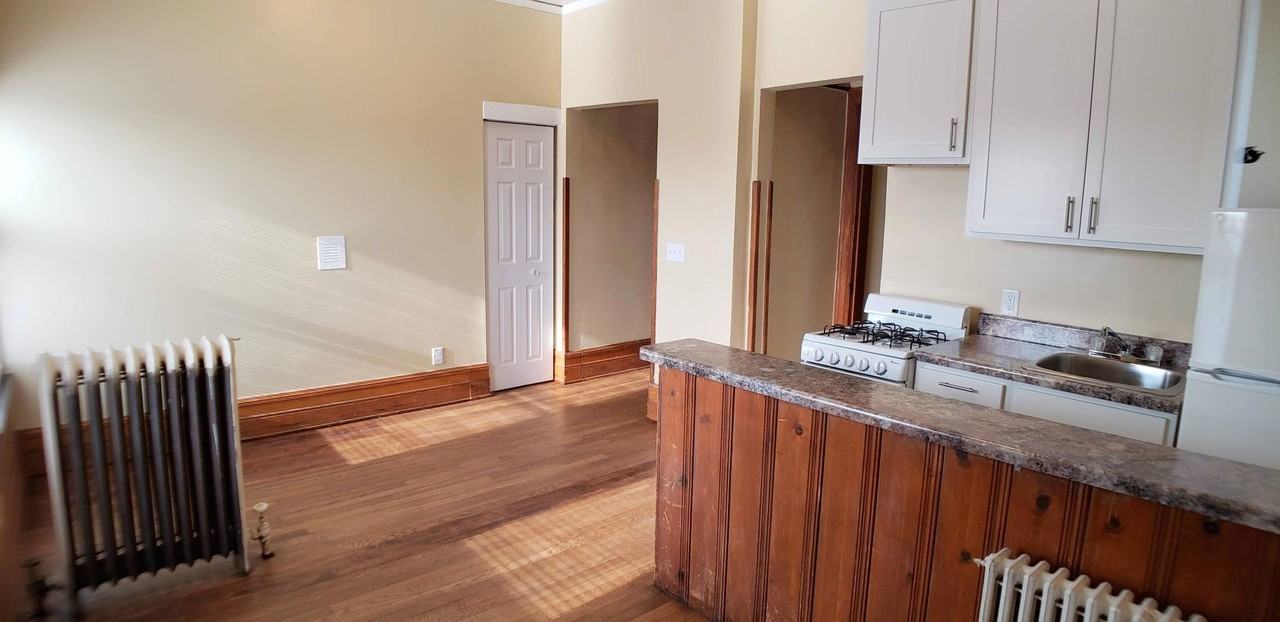 5918 8th Ave - Photo 2 of 10