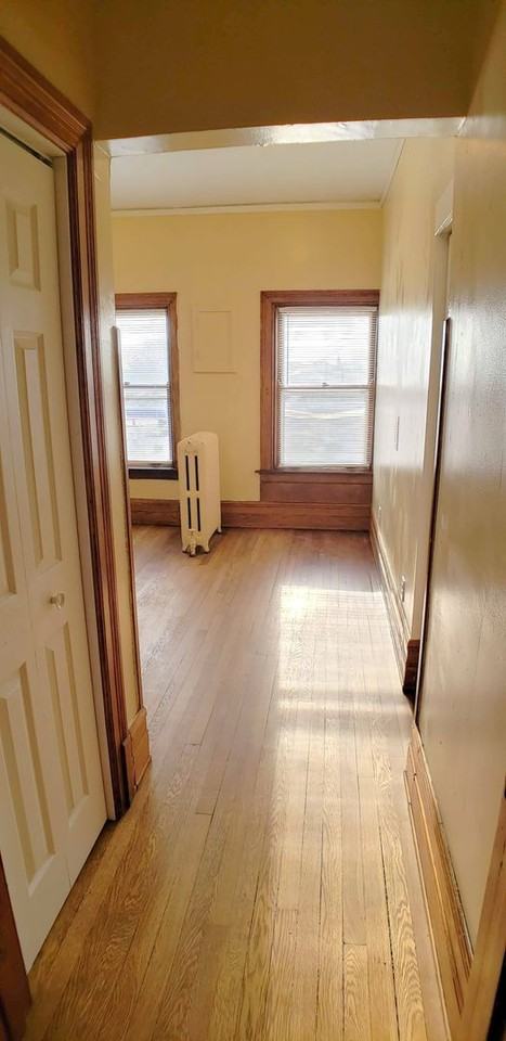 5918 8th Ave - Photo 6 of 10