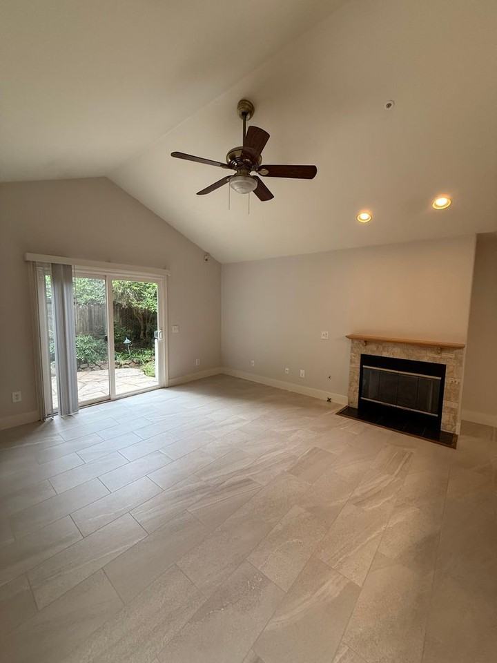 1245 Honeybrook Pl - Photo 5 of 21