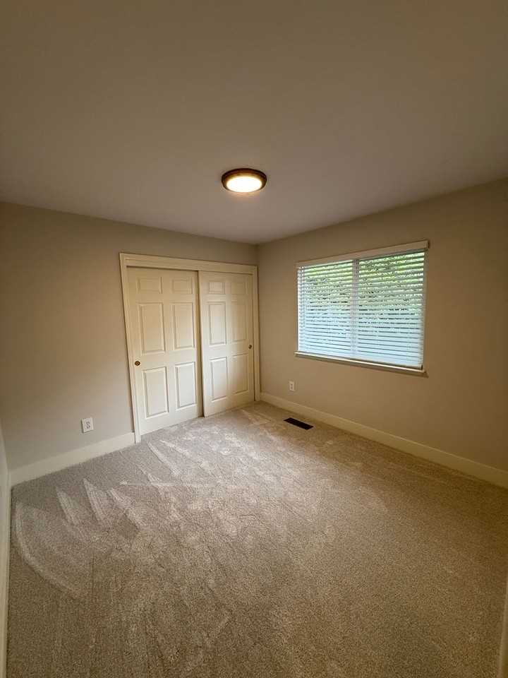 1245 Honeybrook Pl - Photo 7 of 21