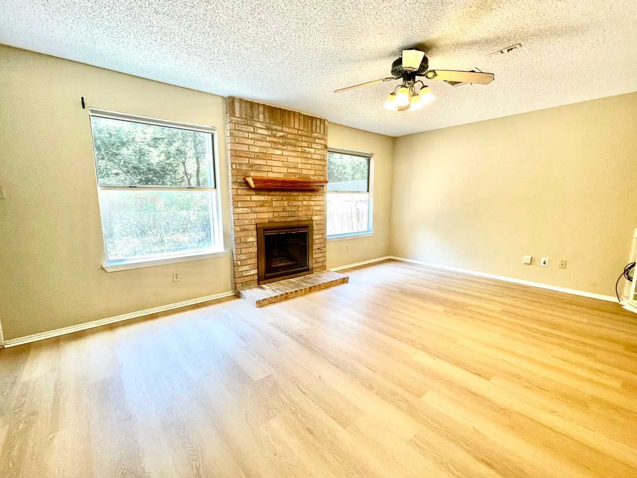 12610 Dringenberg Dr - Photo 4 of 11