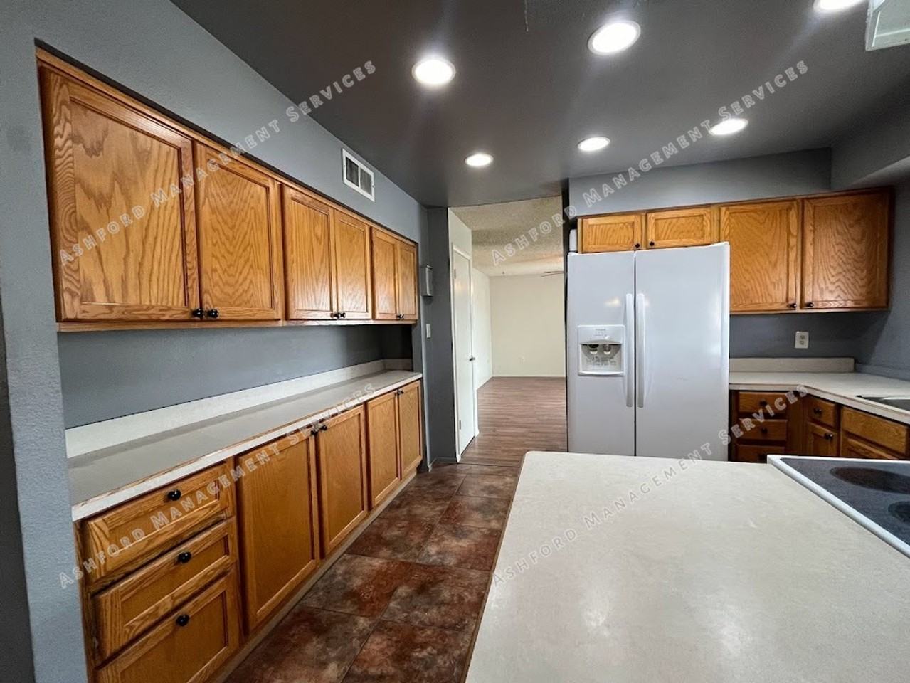 12229 N 48th Ave - Photo 5 of 26