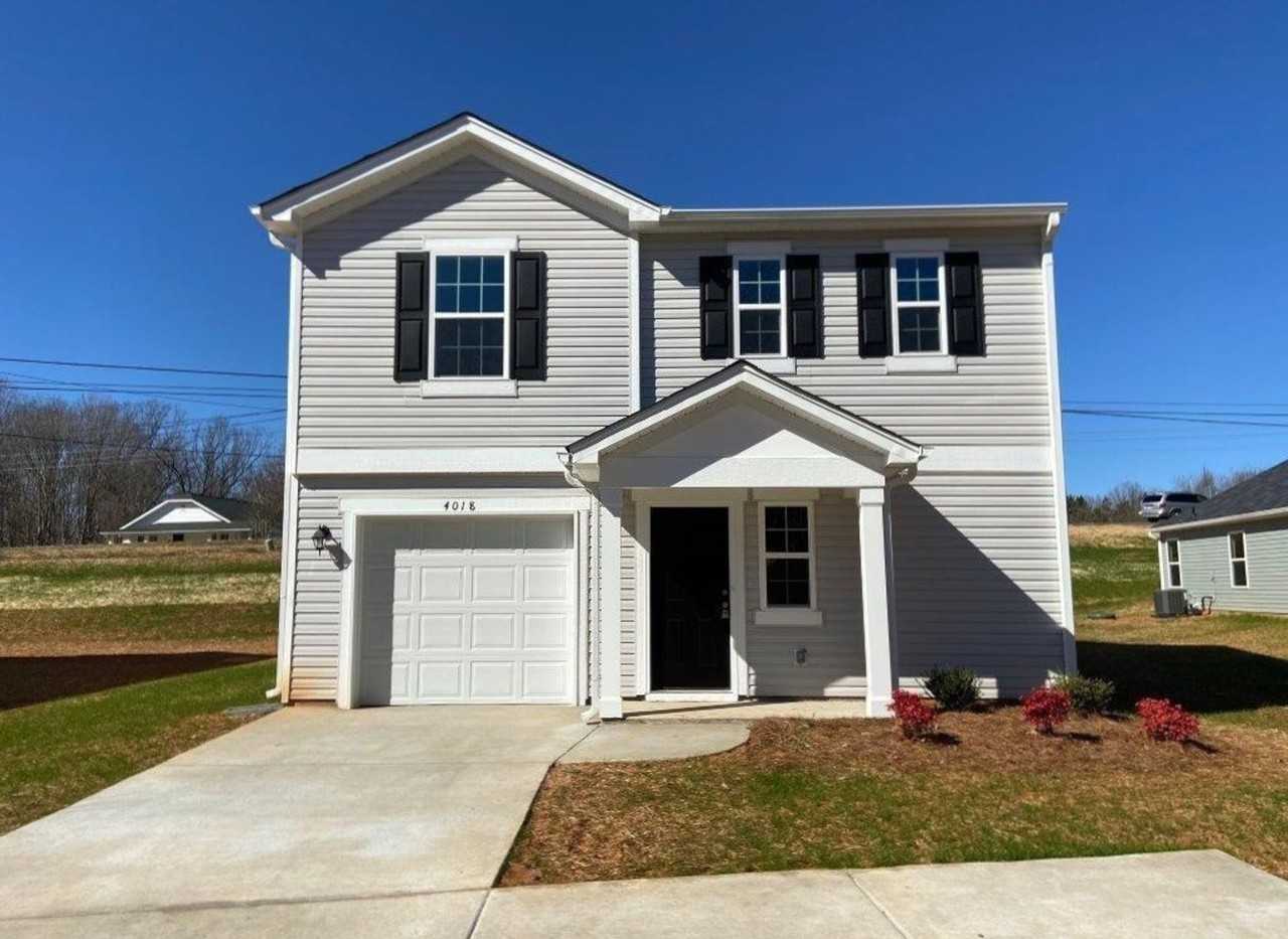 4018 Gibb Ct - Photo 2 of 21