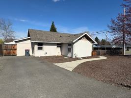 featured image of 1310 Swayze Ln