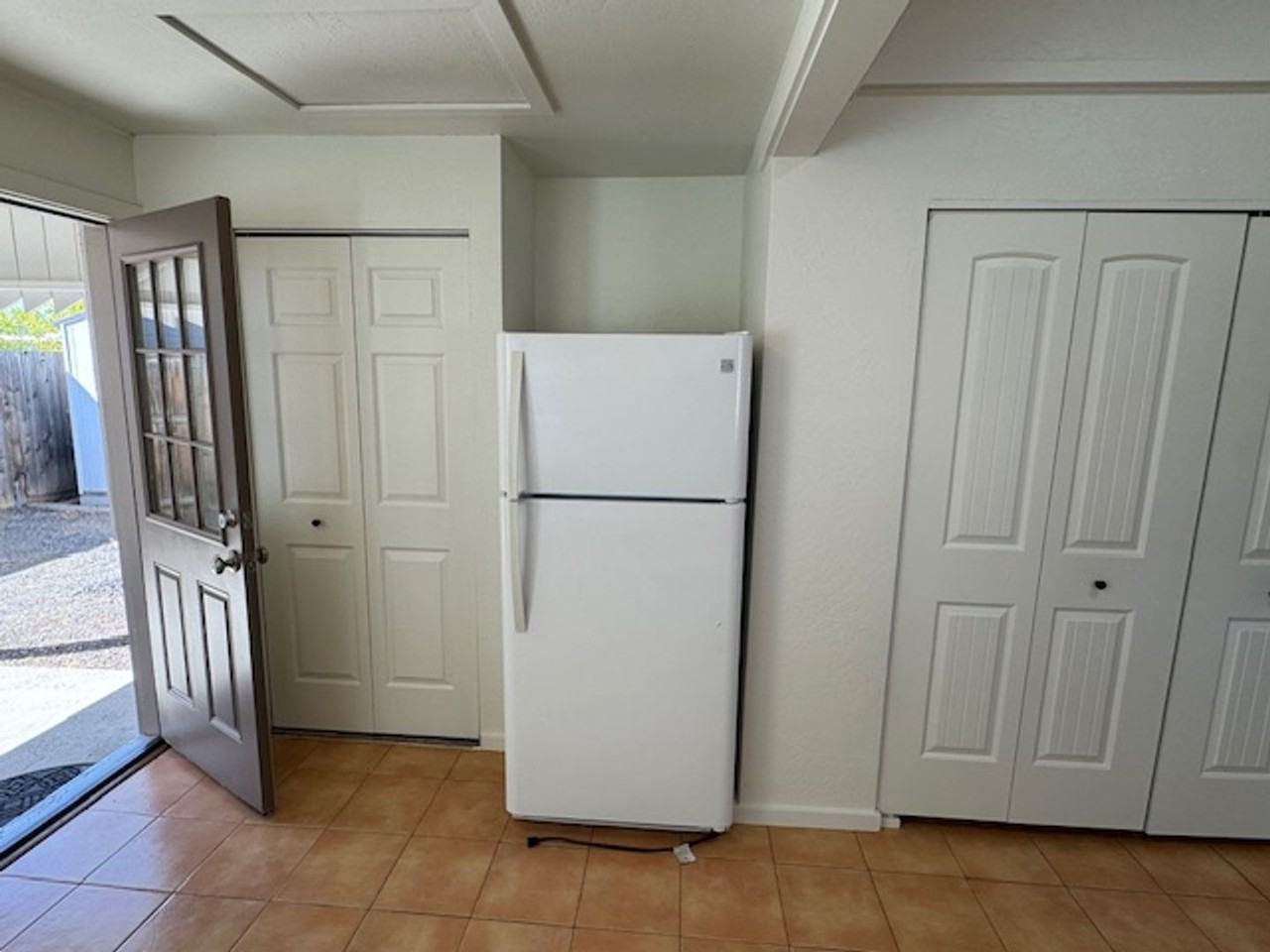 1310 Swayze Ln - Photo 7 of 18