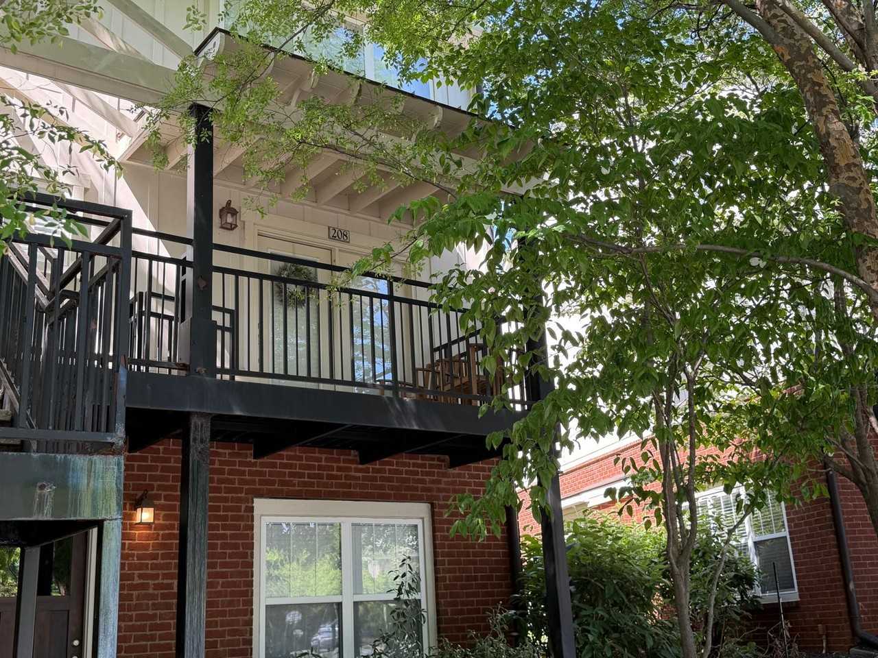 1615 Elmwood Ct #208 - Photo 3 of 13