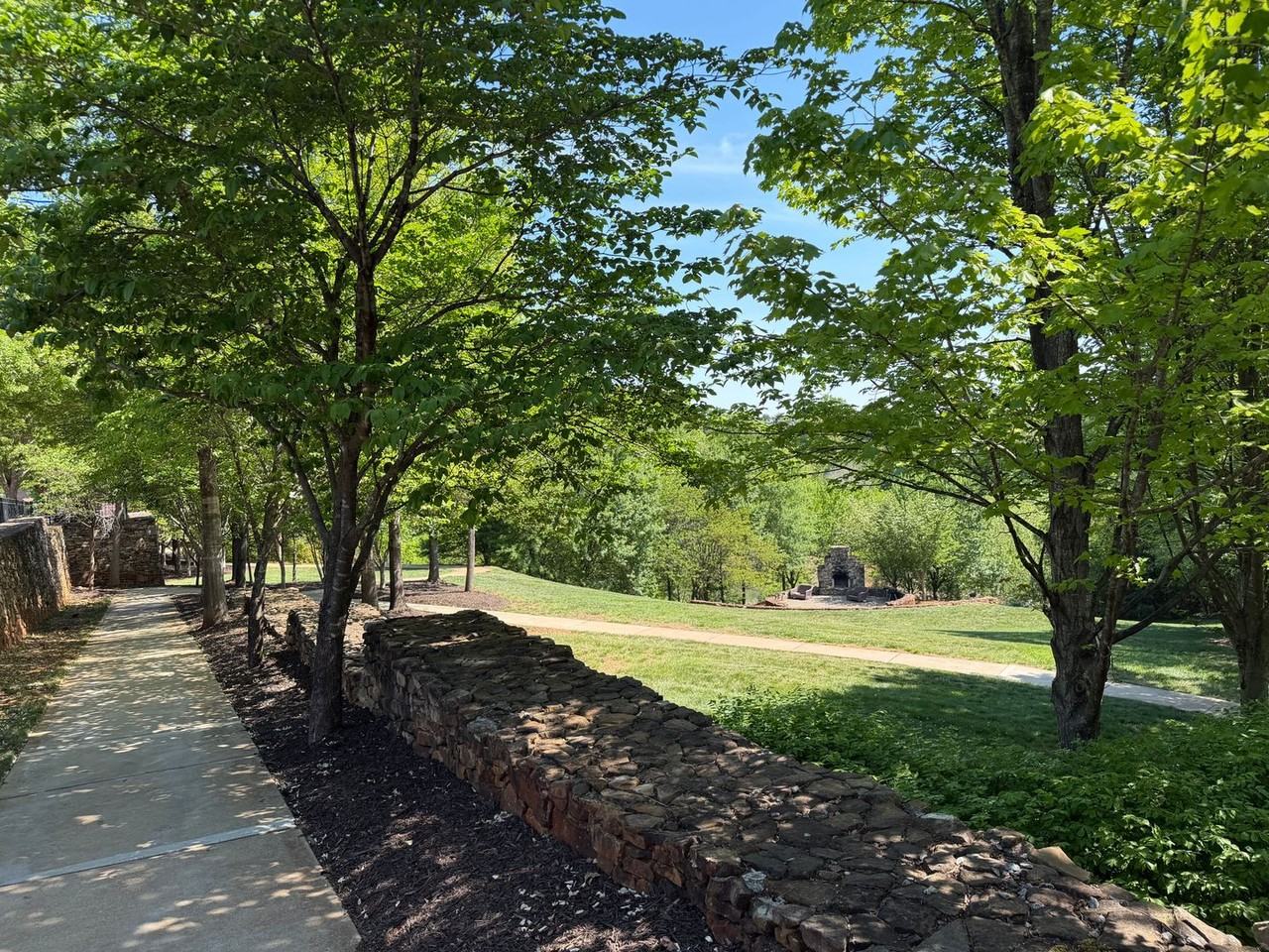 1615 Elmwood Ct #208 - Photo 7 of 13