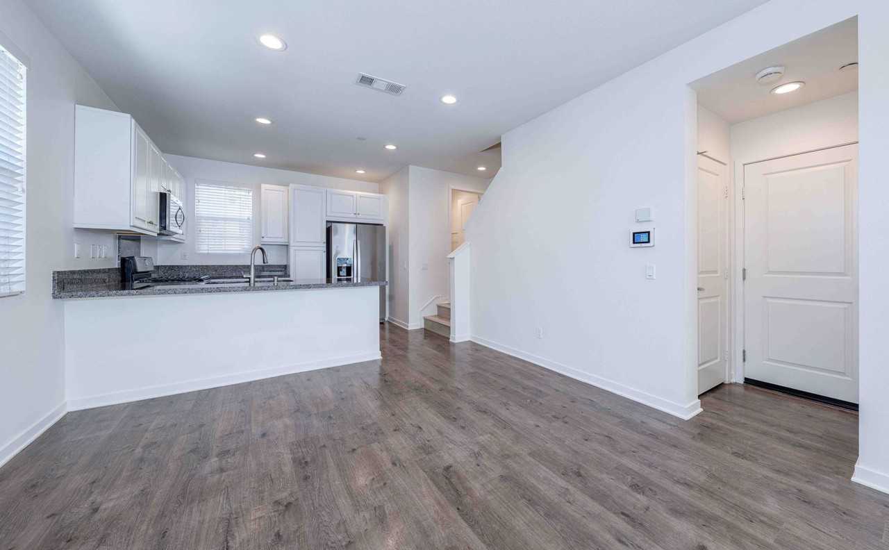 399 N Avelina Way #1 - Photo 6 of 31