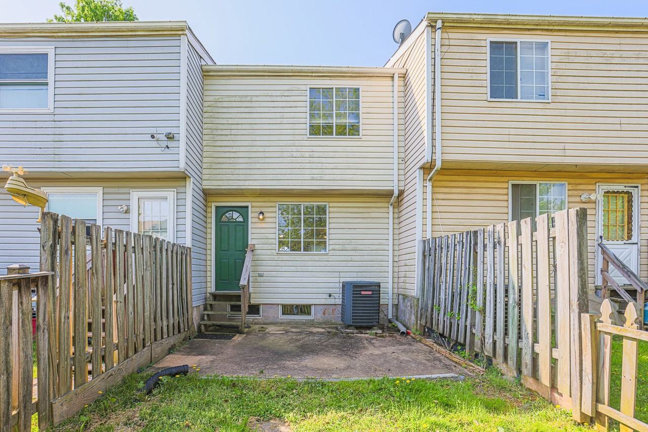 2509 Merrick Ct - Photo 2 of 25