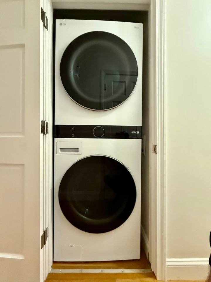 335 Meridian St - Photo 2 of 13