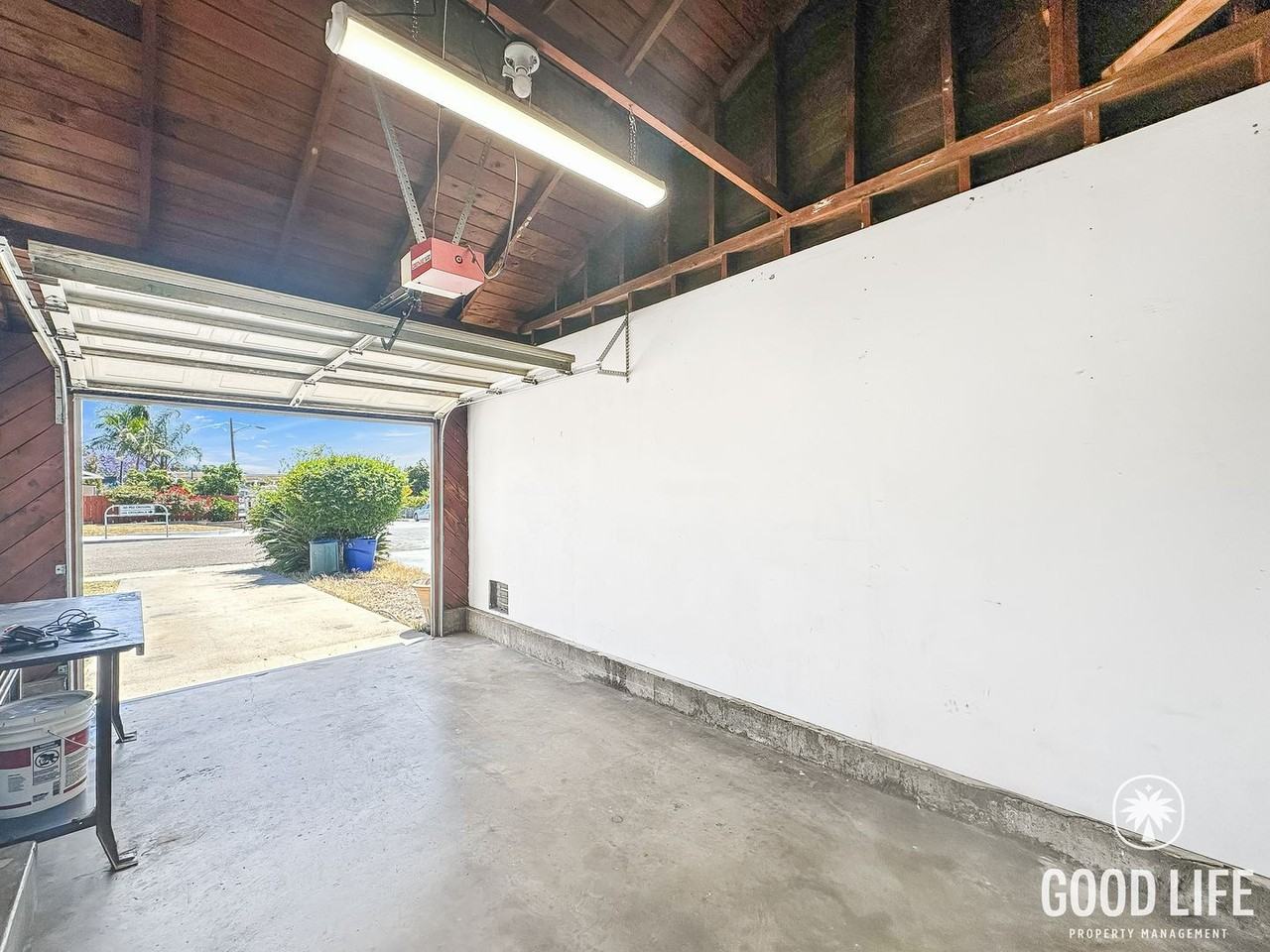 3401 E 7th St - Photo 6 of 17