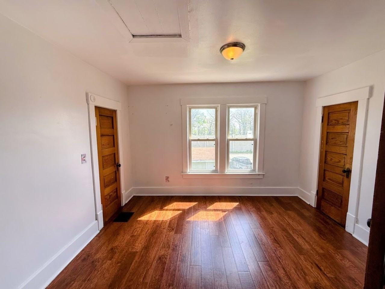 528 Smith Ave Nw - Photo 7 of 11