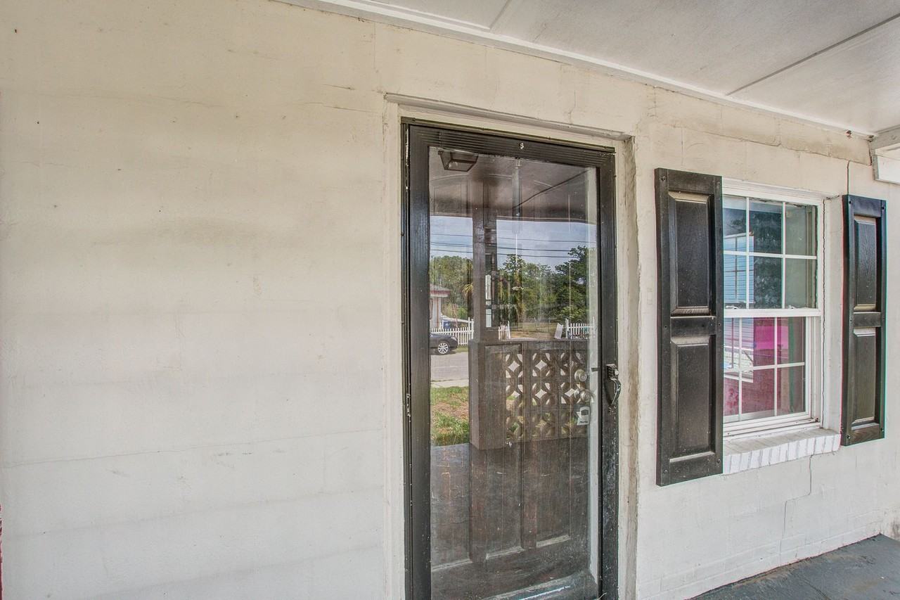 2245 Garfield St - Photo 2 of 16