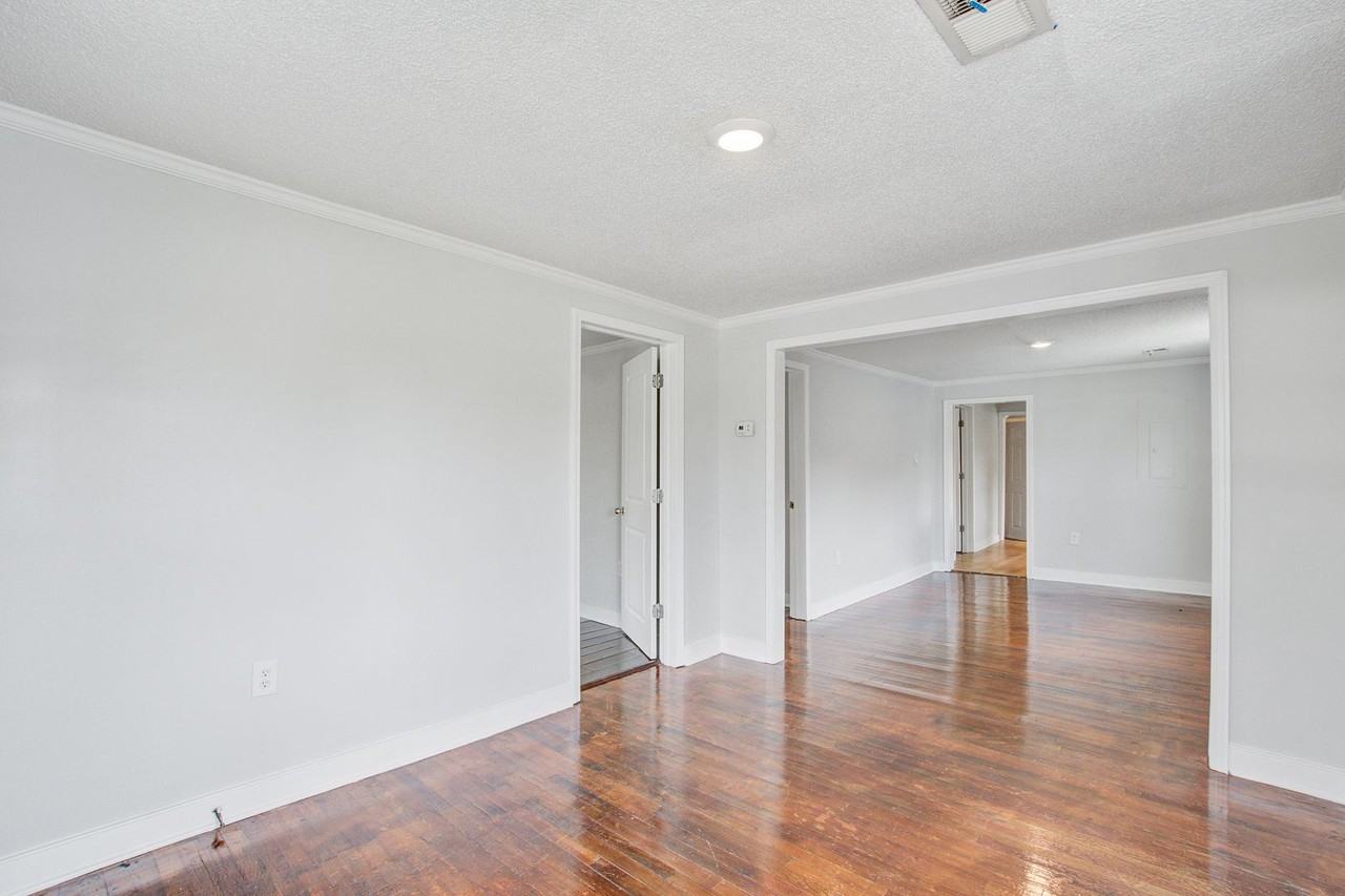 2245 Garfield St - Photo 6 of 16